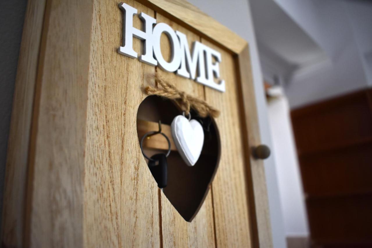 Amara Apartment Artemida  Ngoại thất bức ảnh